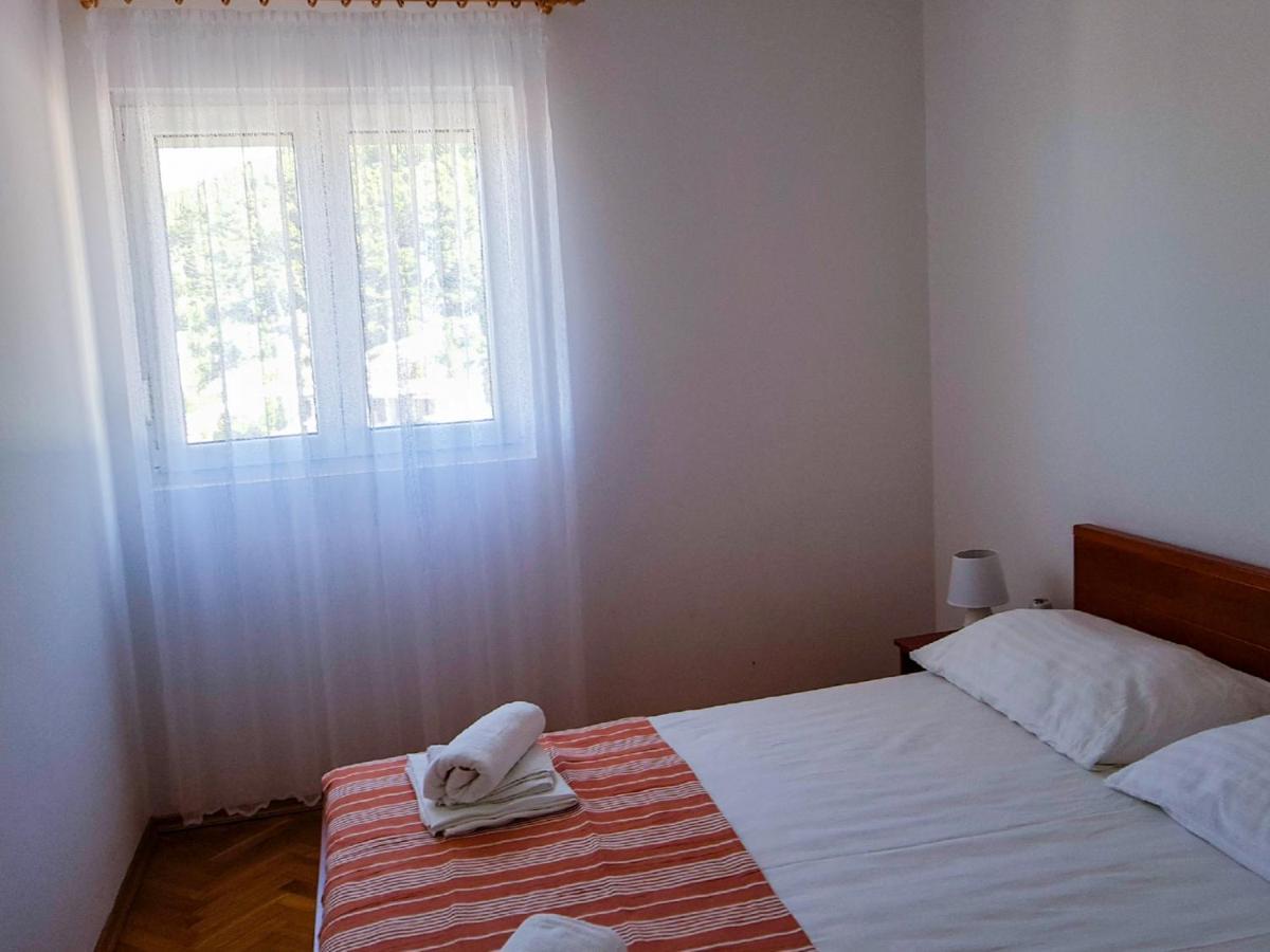 Apartment Smile Baska Voda Luaran gambar